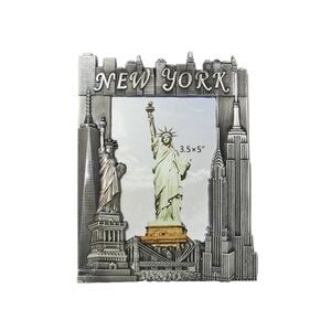 NEW YORK pewter? Silver color  3. 5x5” picture frame NIB